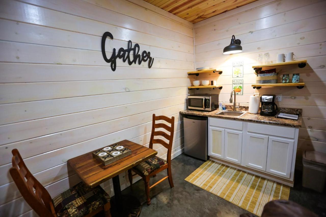 Knotty Squirrel Cabins Mountain View Εξωτερικό φωτογραφία