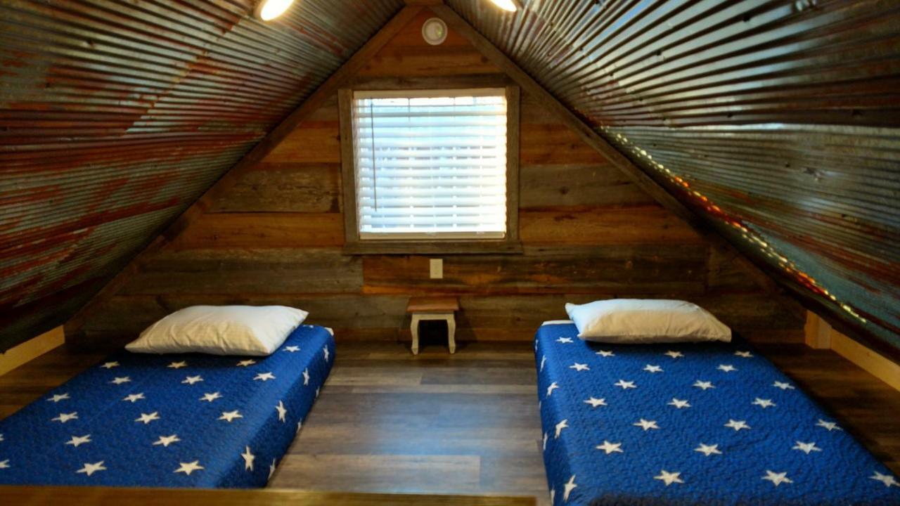 Knotty Squirrel Cabins Mountain View Εξωτερικό φωτογραφία